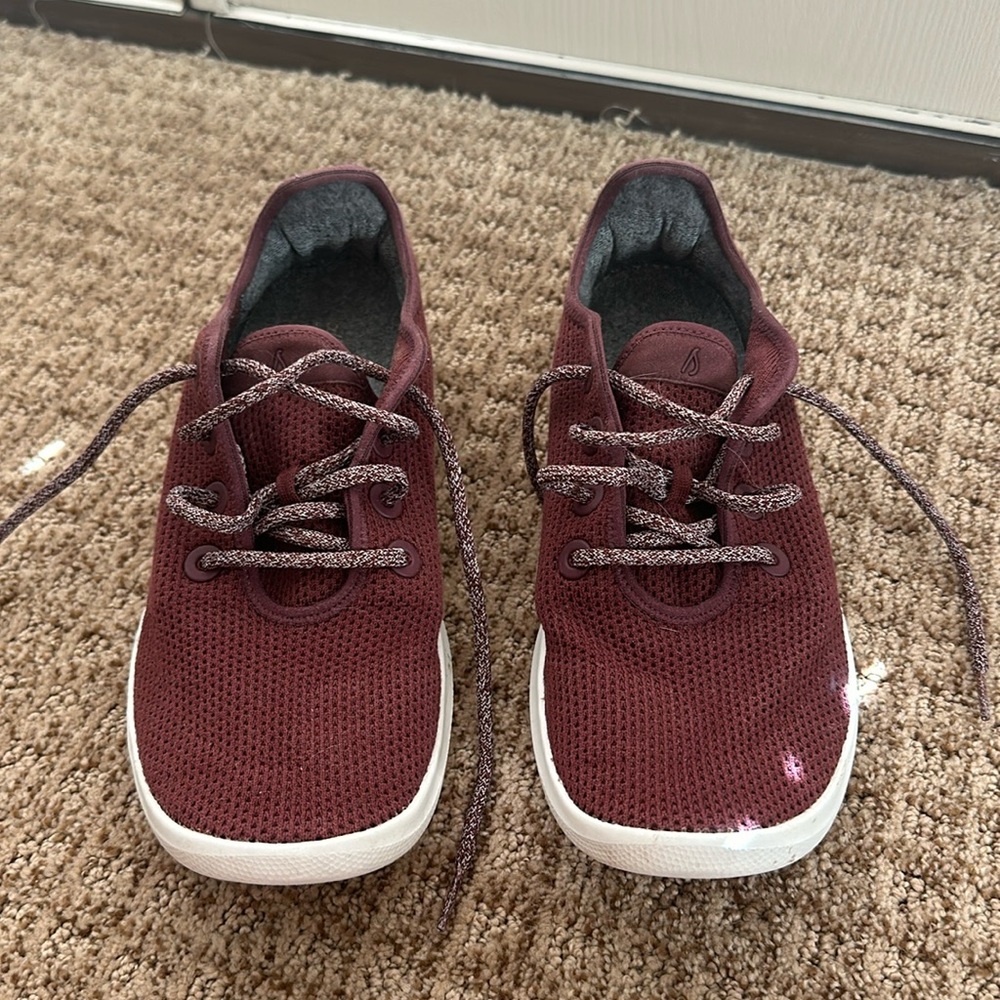 Men’s Allbirds Tree runners (men’s) (recently washed, removable soles) burgundy